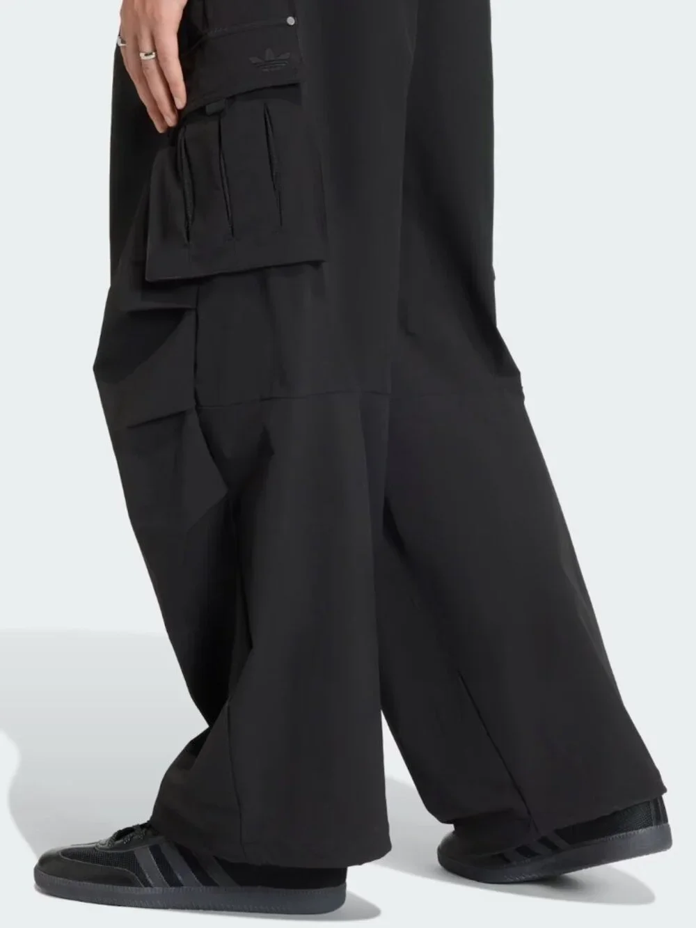 NWT Adidas Premium Cargo Pants Size 34